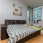Applewood Suites - 3 Bdrm Ent. District